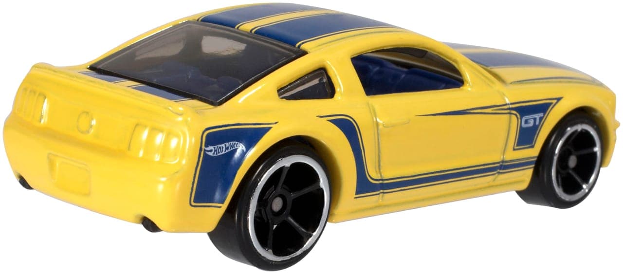2005 Ford Mustang GT 2