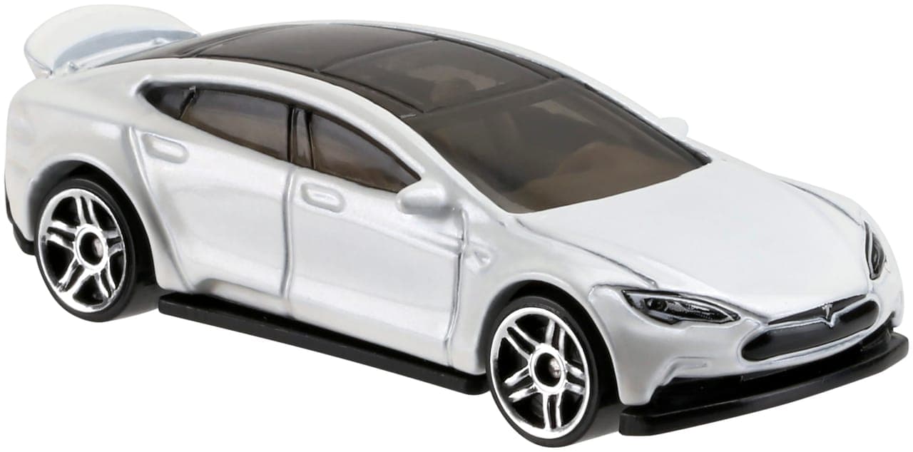 Tesla Model S 4