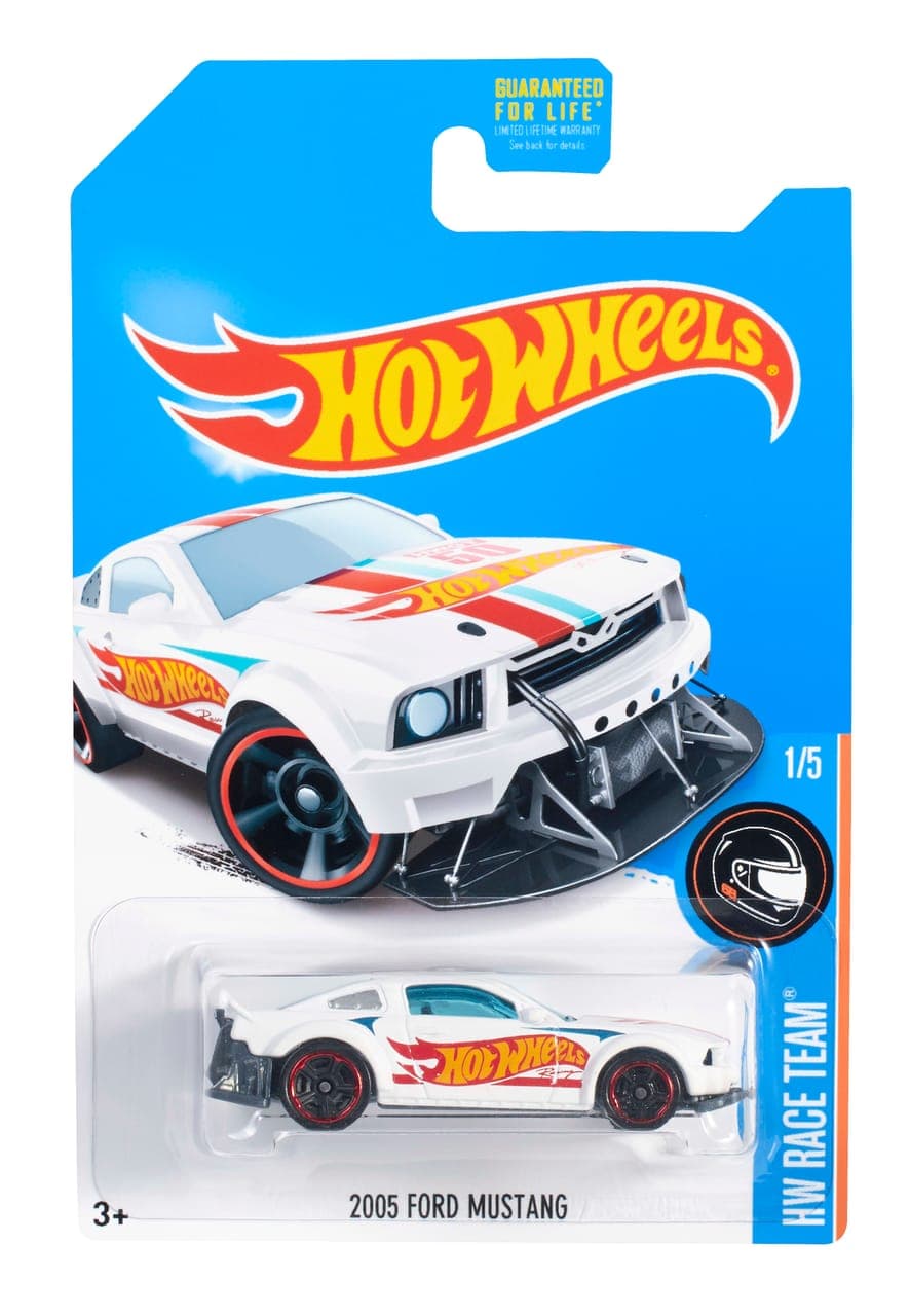 2005 Ford Mustang 2