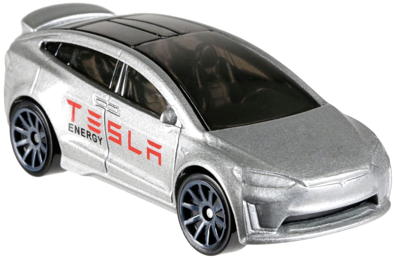 Tesla Model X 4