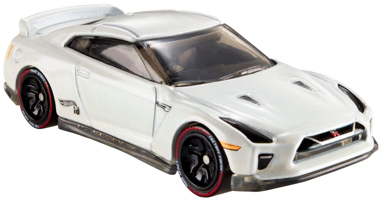 '17 Nissan GT-R (R35) 10