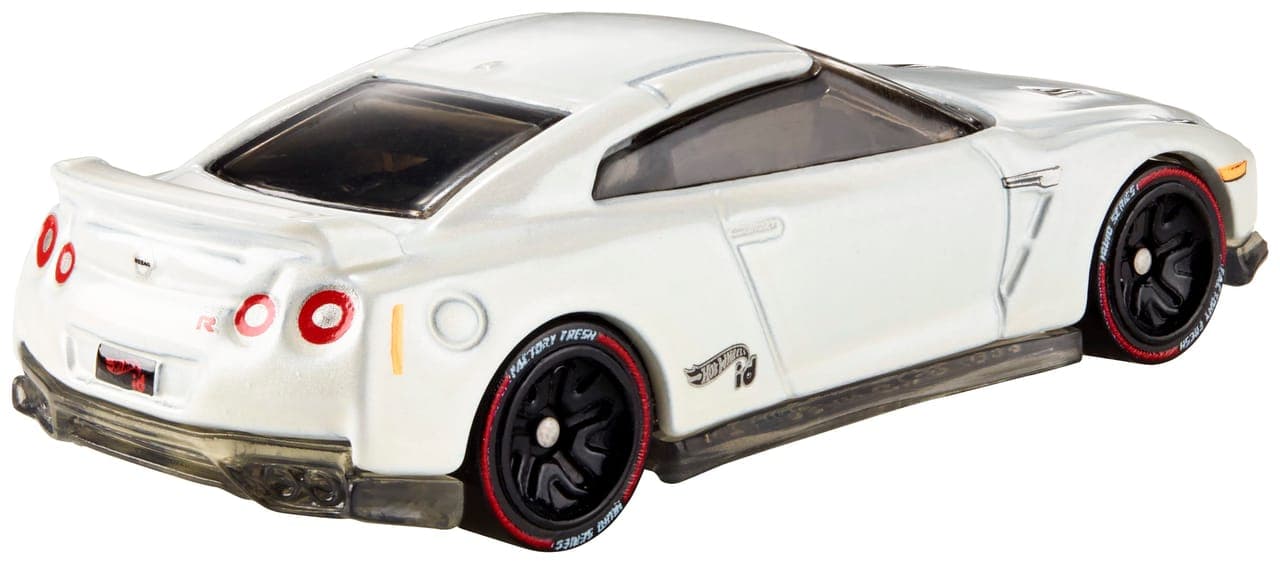 '17 Nissan GT-R (R35) 9