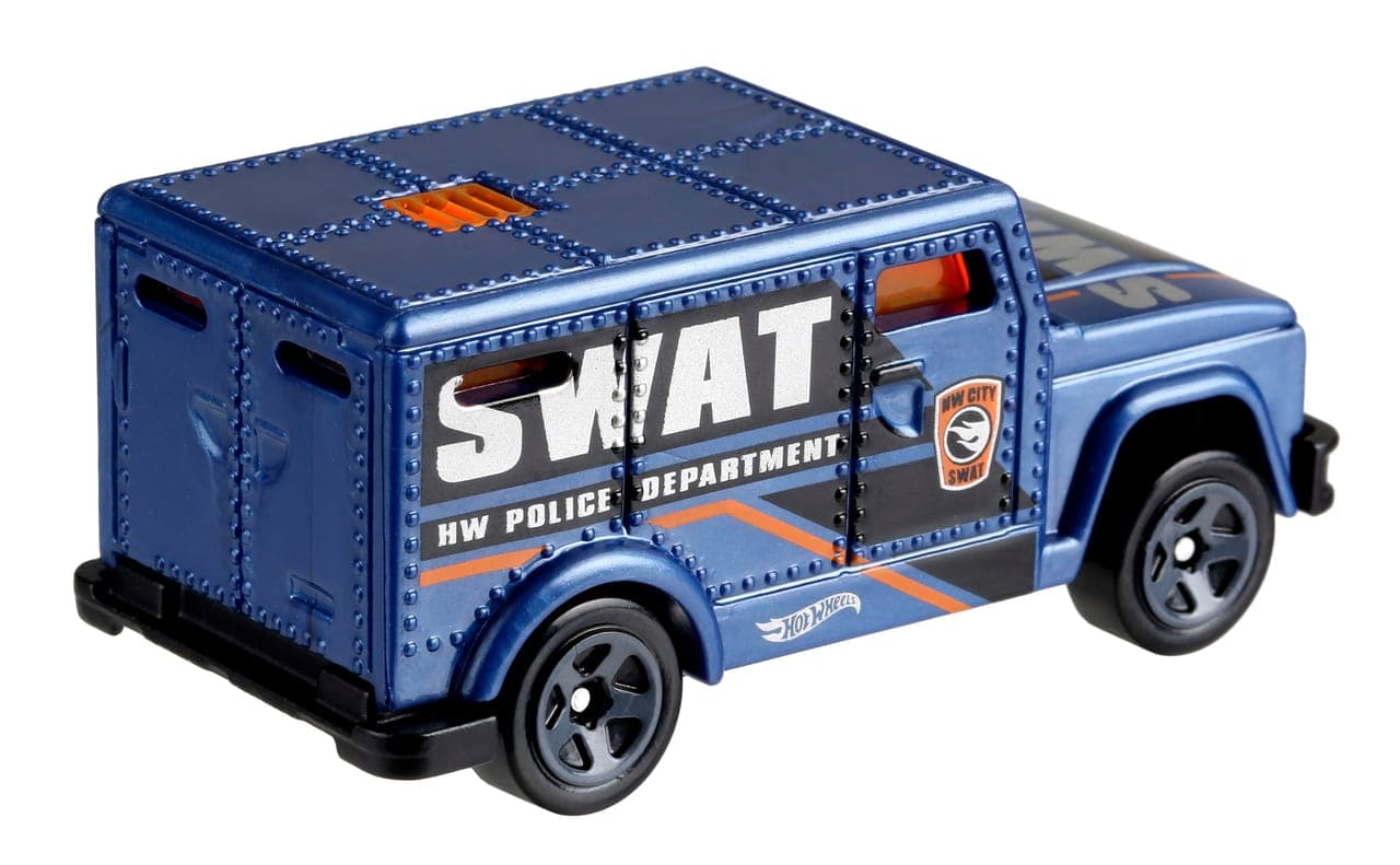 HW ARMORED TRUCK 2