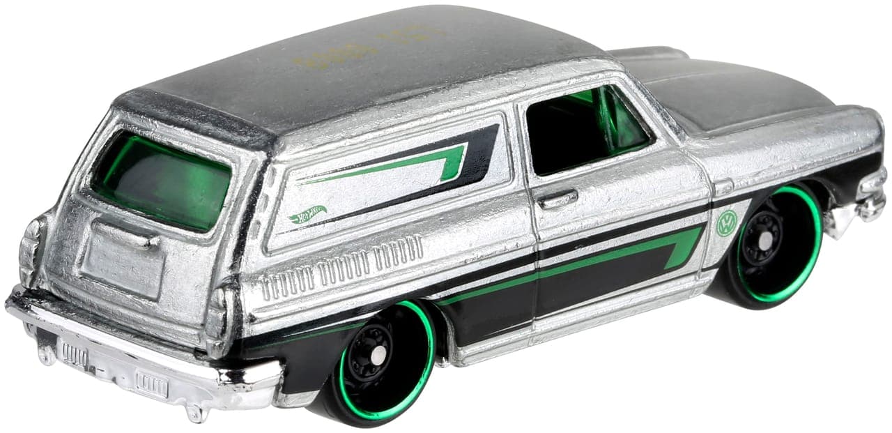 Custom '69 Volkswagen Squareback 3