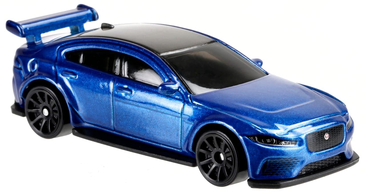 Jaguar XE SV Project 8 3