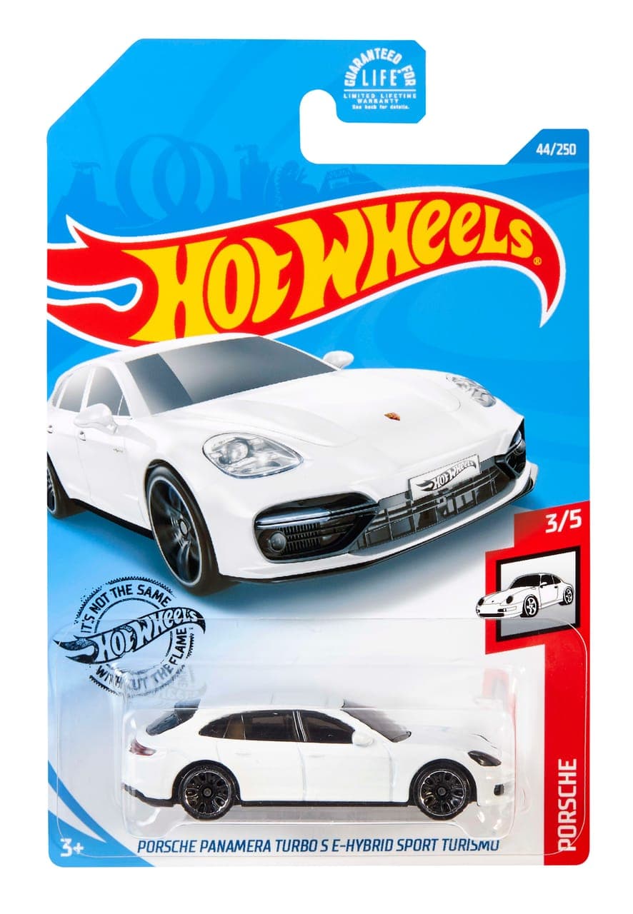 Porsche Panamera Turbo S E-Hybrid Sport Turismo 2