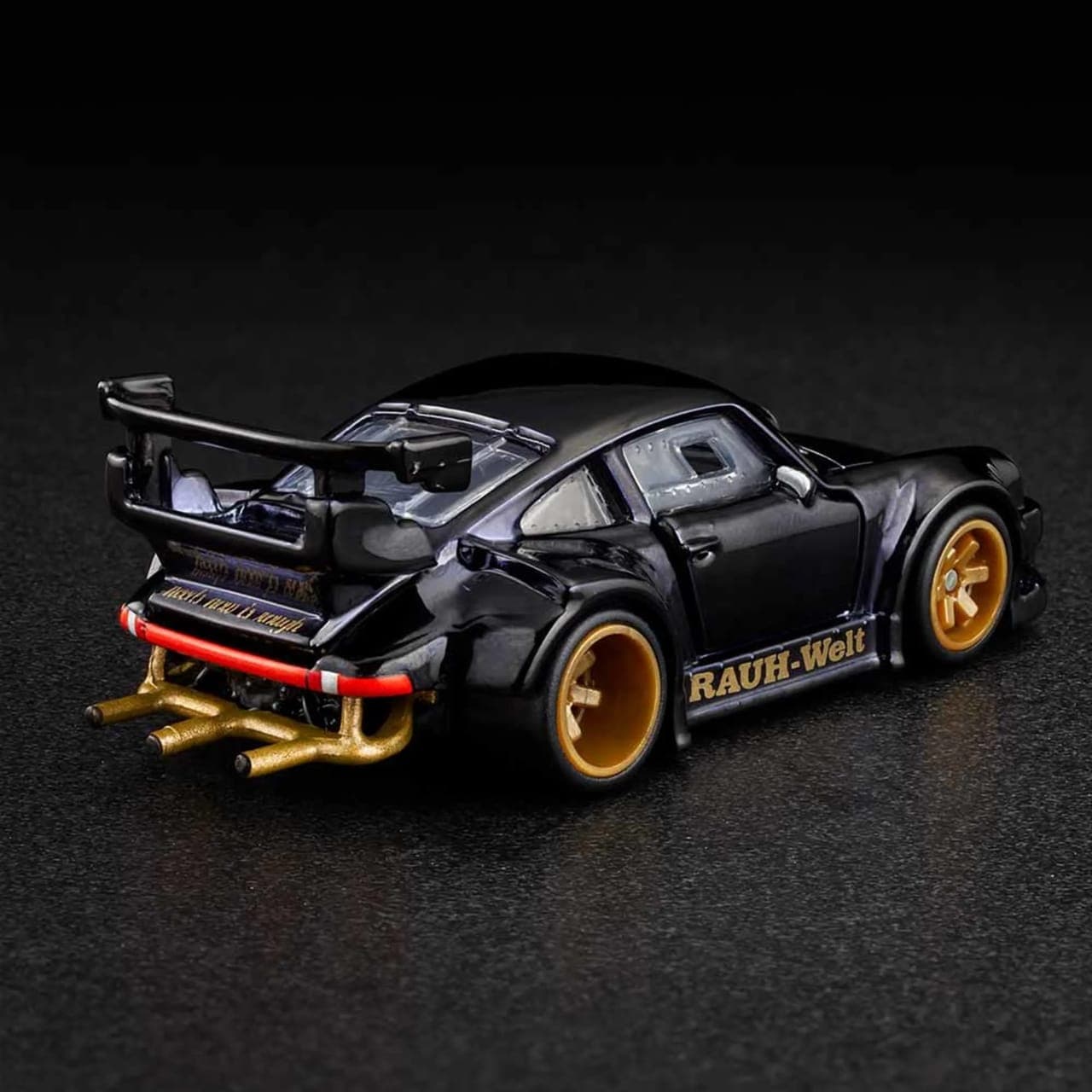 RWB PORSCHE 930 W/ AKIRA NAKAI FIGURINE 5