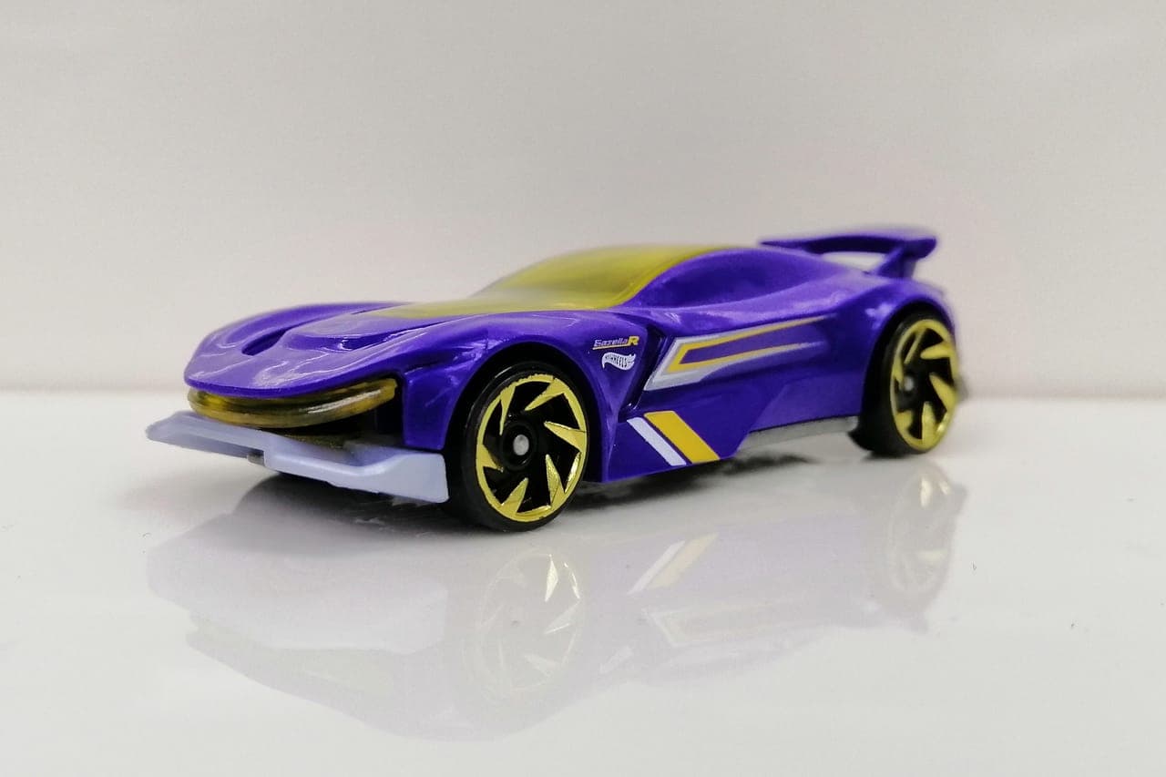 Gazella R