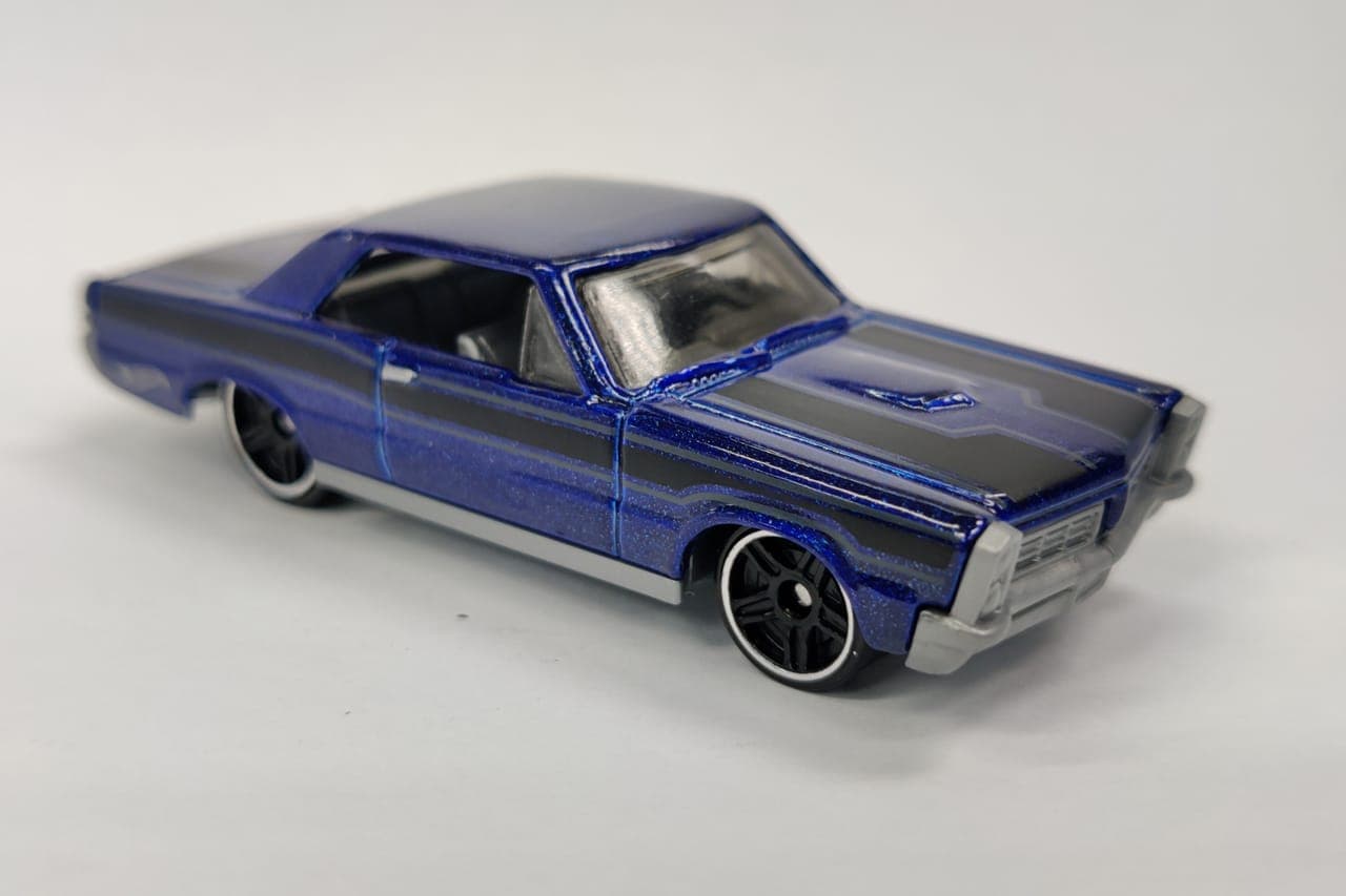 '65 Pontiac GTO 8