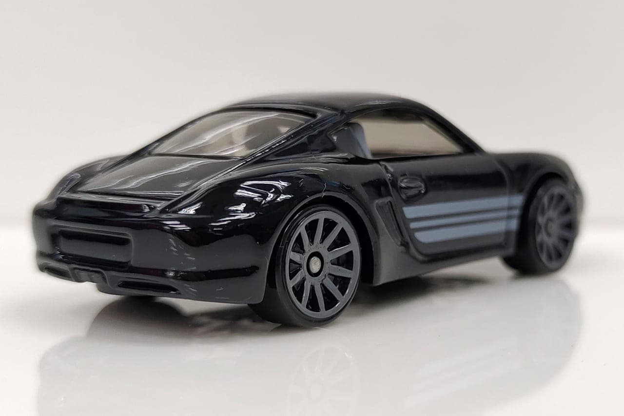 Porsche Cayman S 2