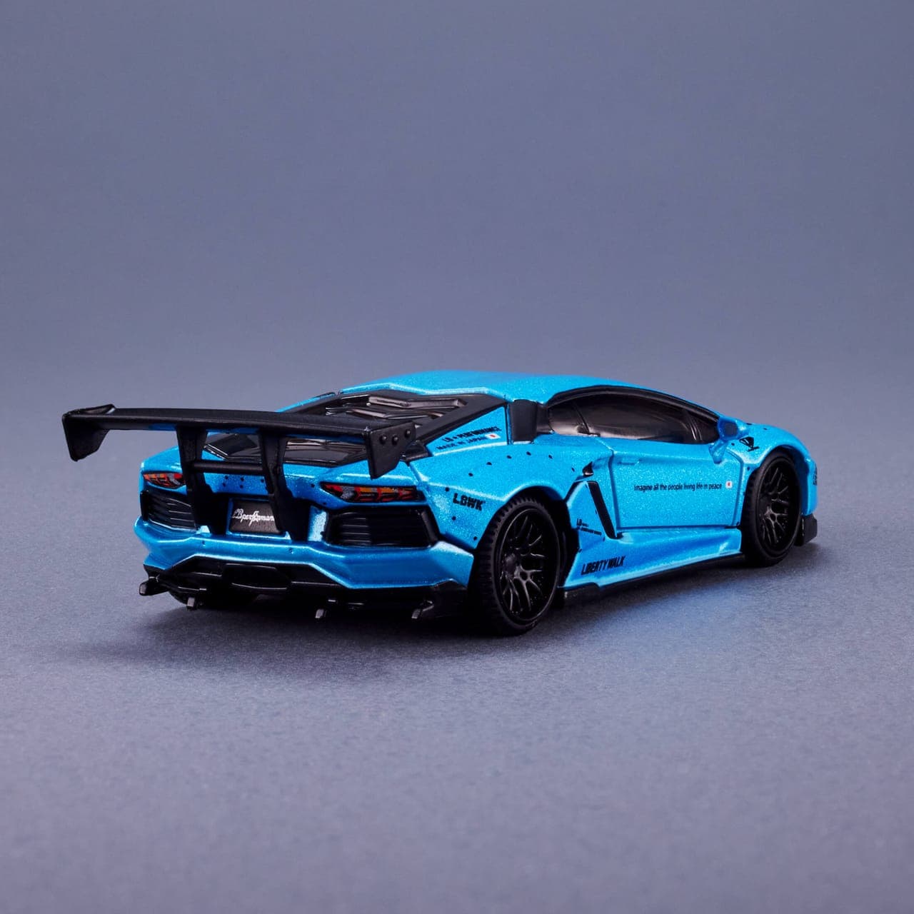 LBWK LAMBORGHNI AVENTADOR LP 700-4 3