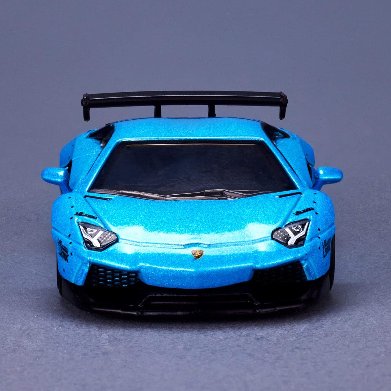 LBWK LAMBORGHNI AVENTADOR LP 700-4 6