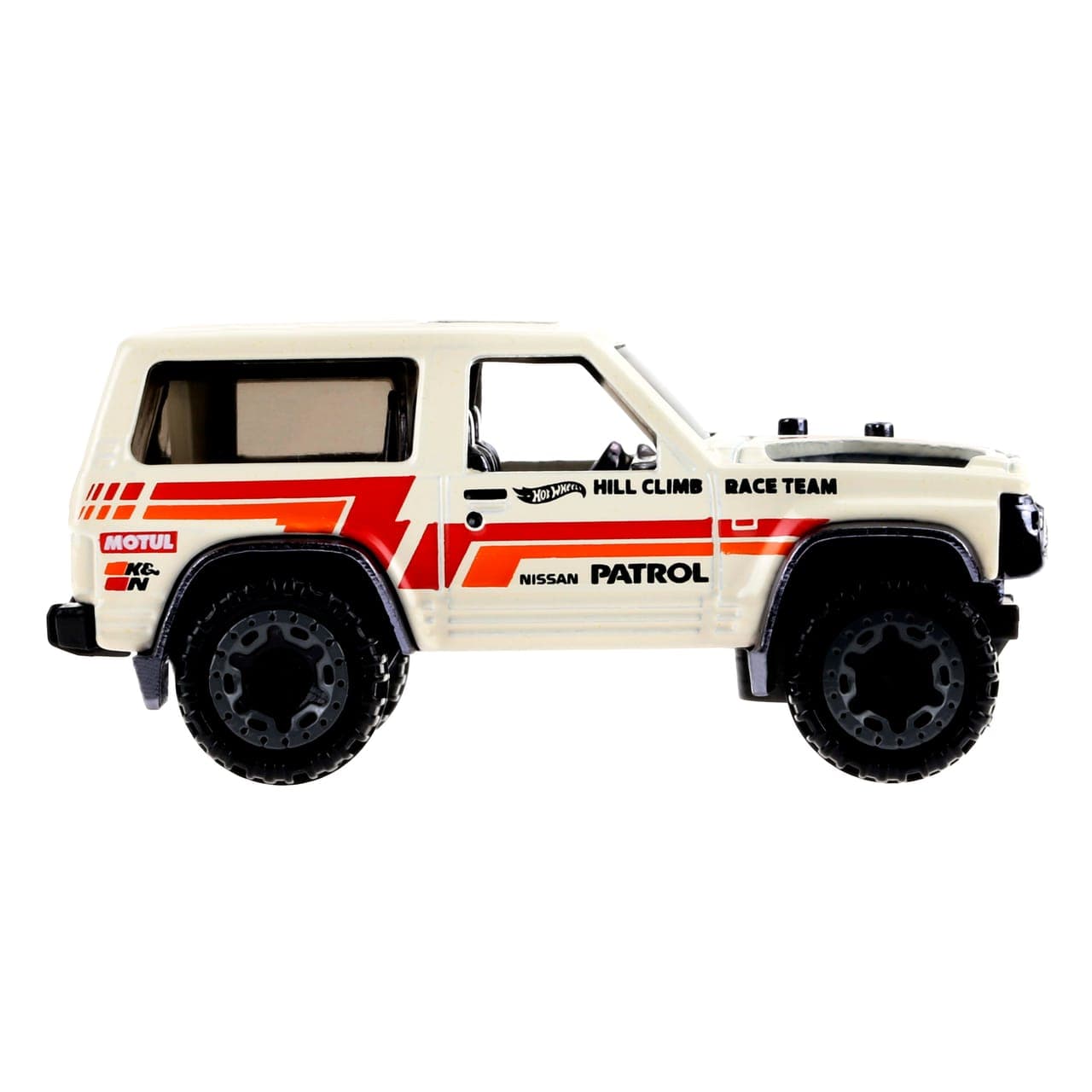 Nissan Patrol Custom 4