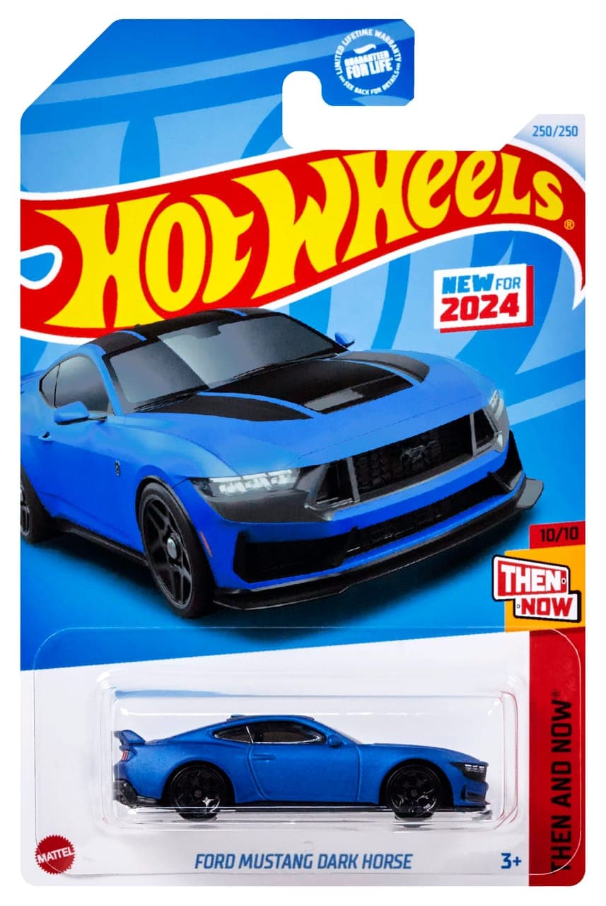 Ford Mustang Dark Horse 2