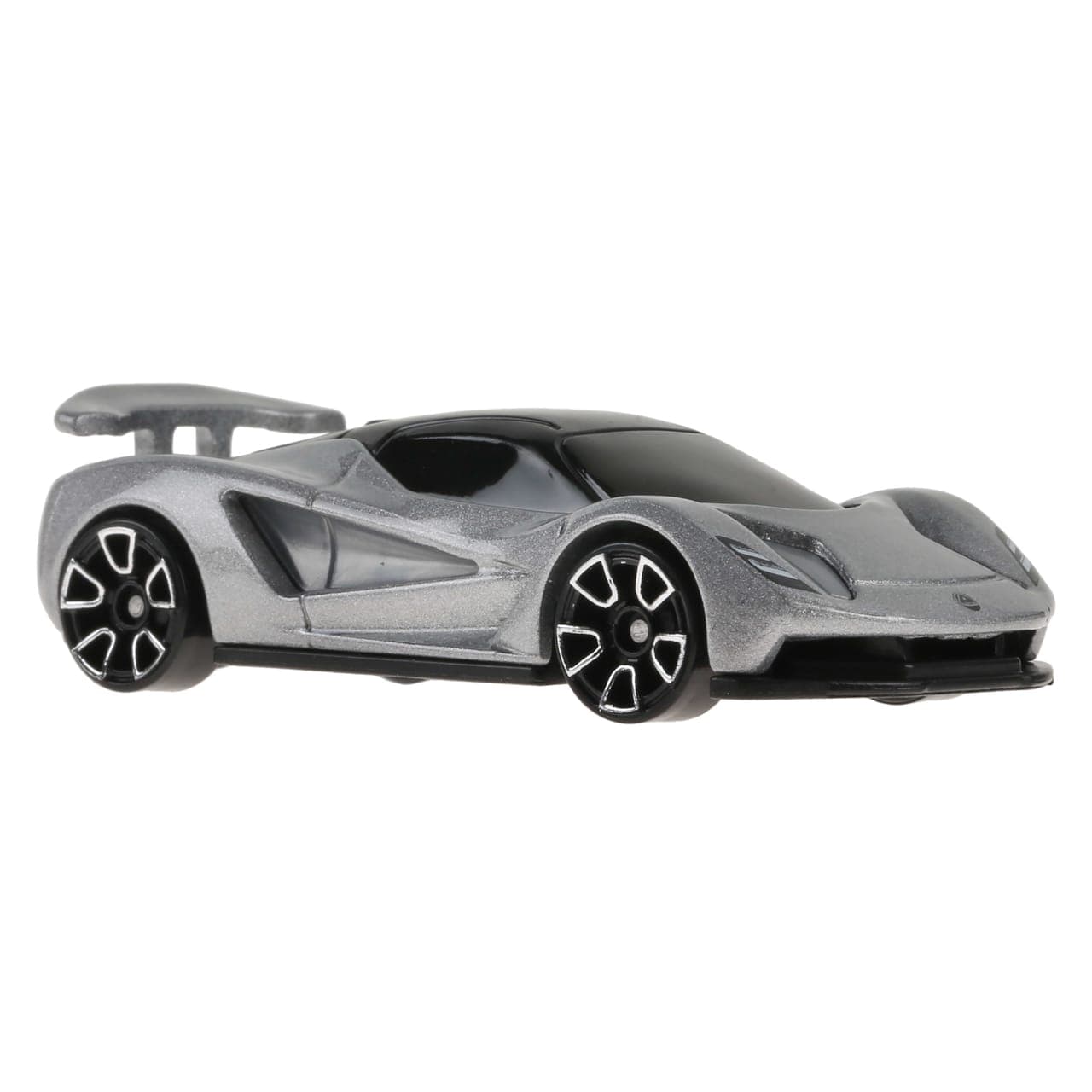 Lotus Evija 4