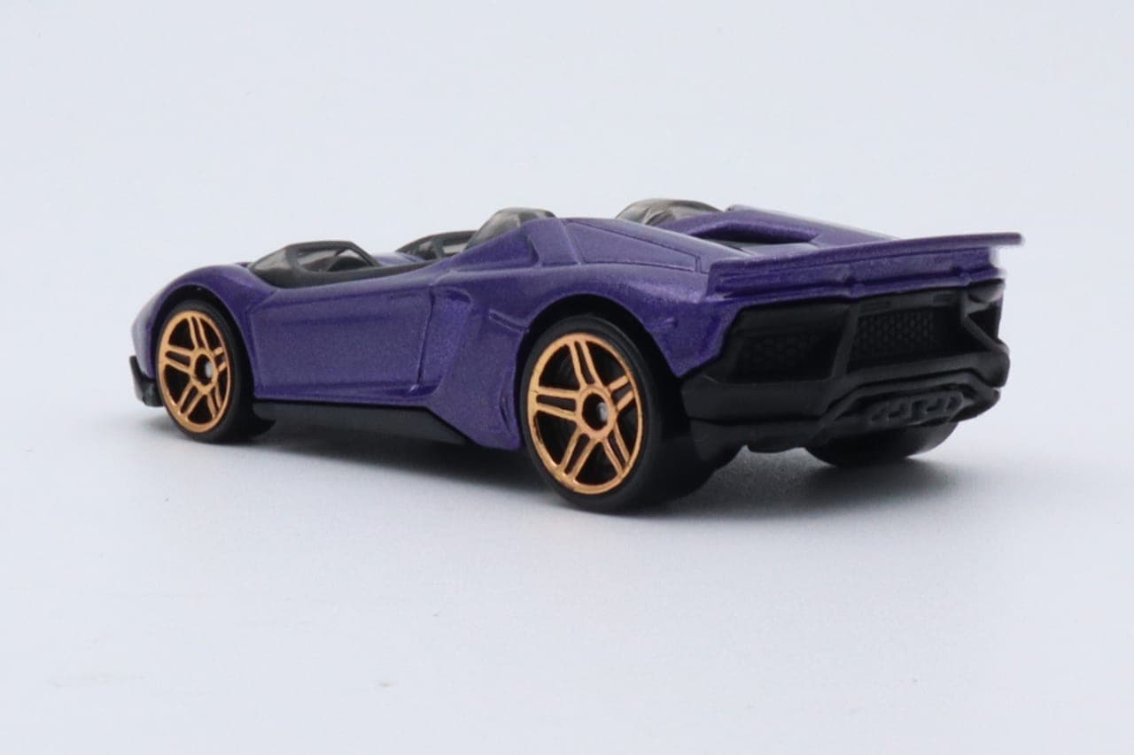 Lamborghini Aventador J 5