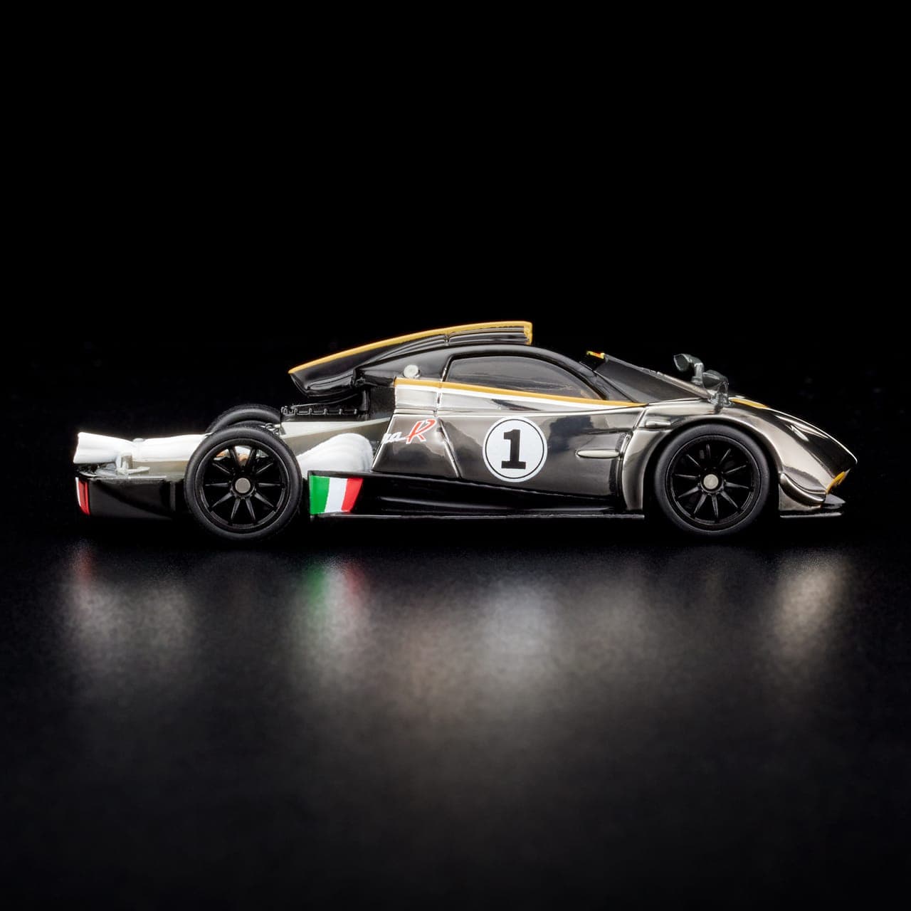 '21 Pagani Huayra R 8