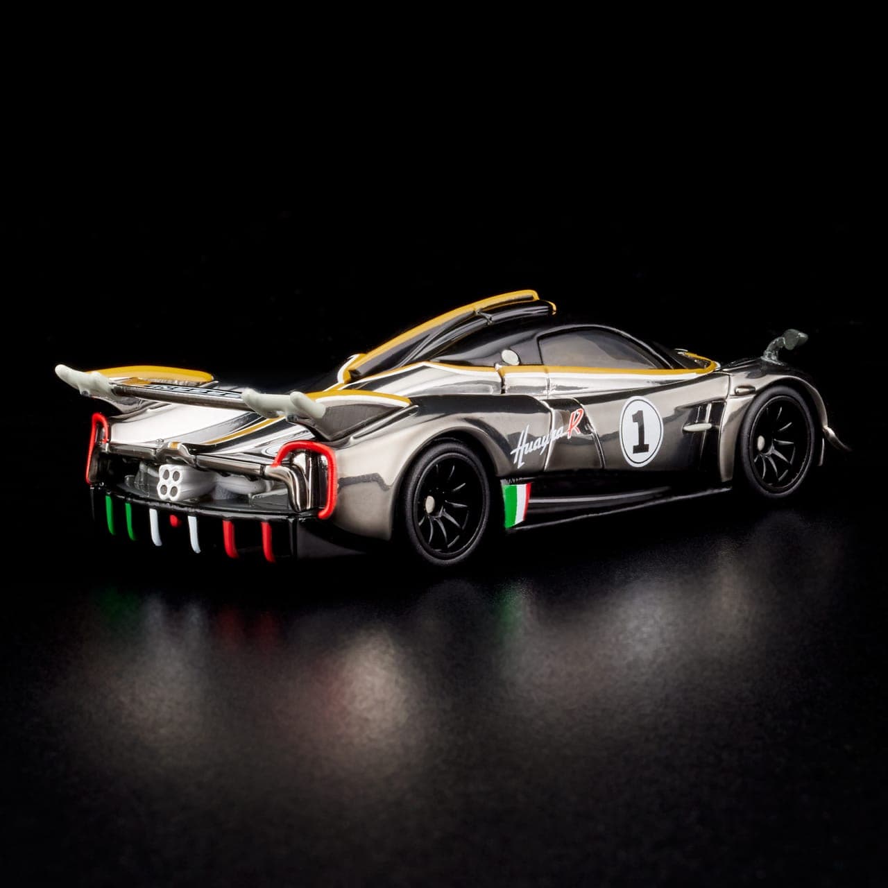 '21 Pagani Huayra R 9