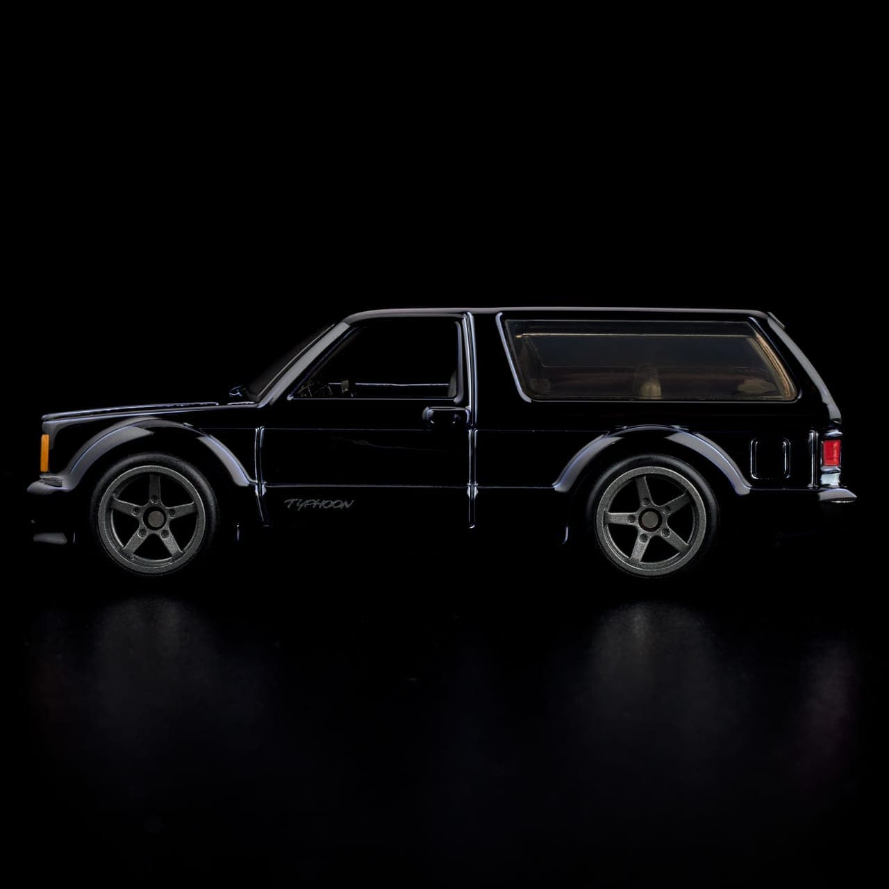 1992 GMC Typhoon 12