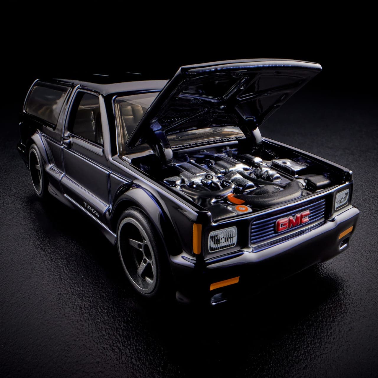 1992 GMC Typhoon 18