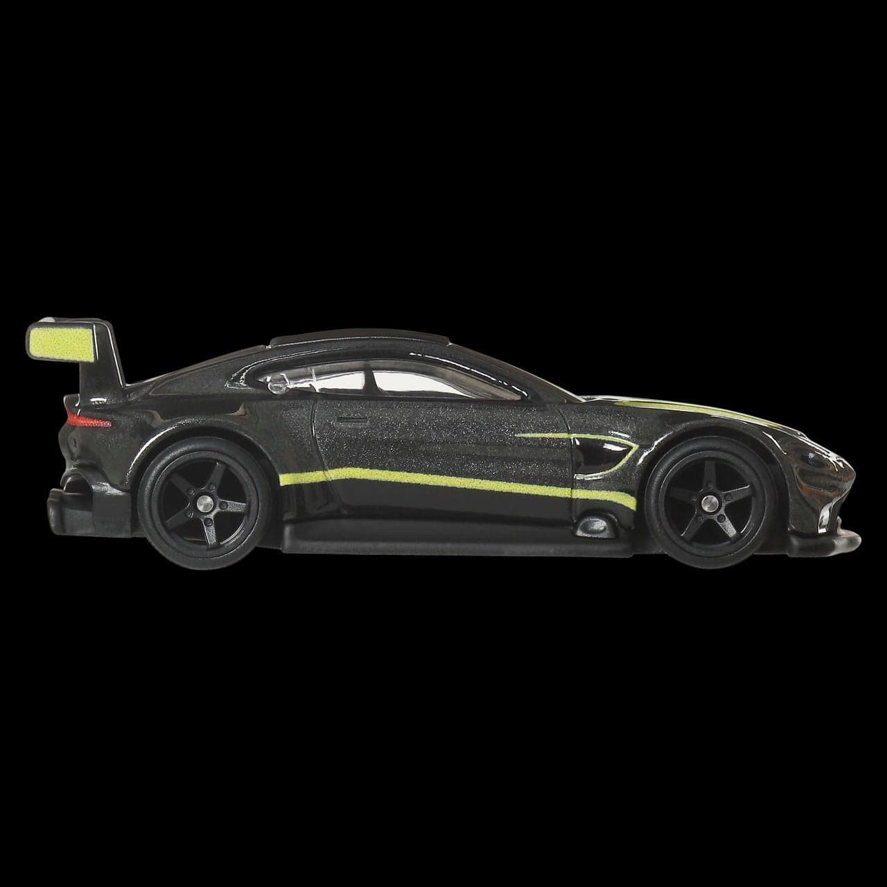 Aston Martin Vantage GTE 4