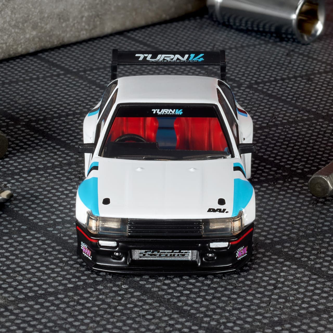 Toyota Corolla Levin (AE86) Custom 4