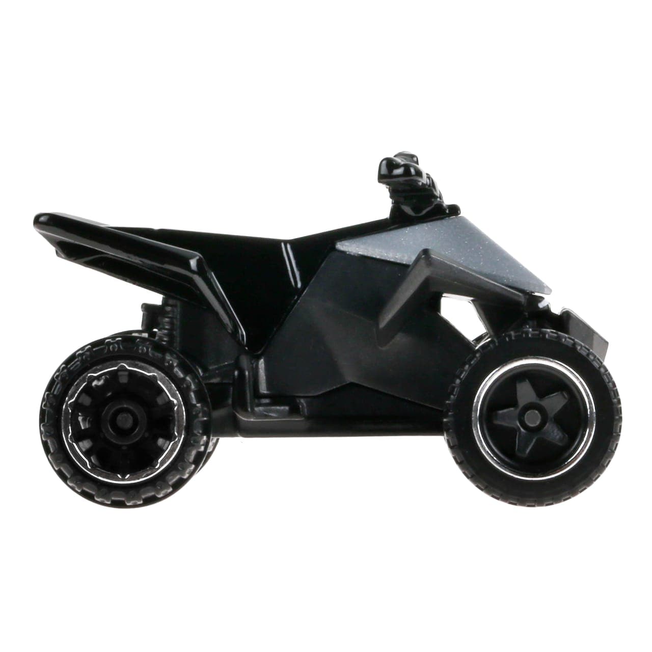 TESLA CYBERQUAD 4