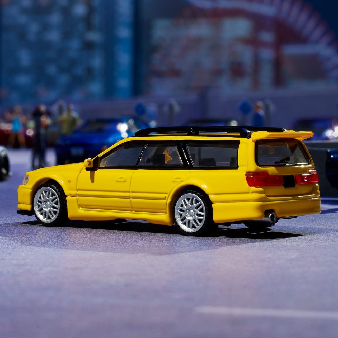 Nissan Stagea 3