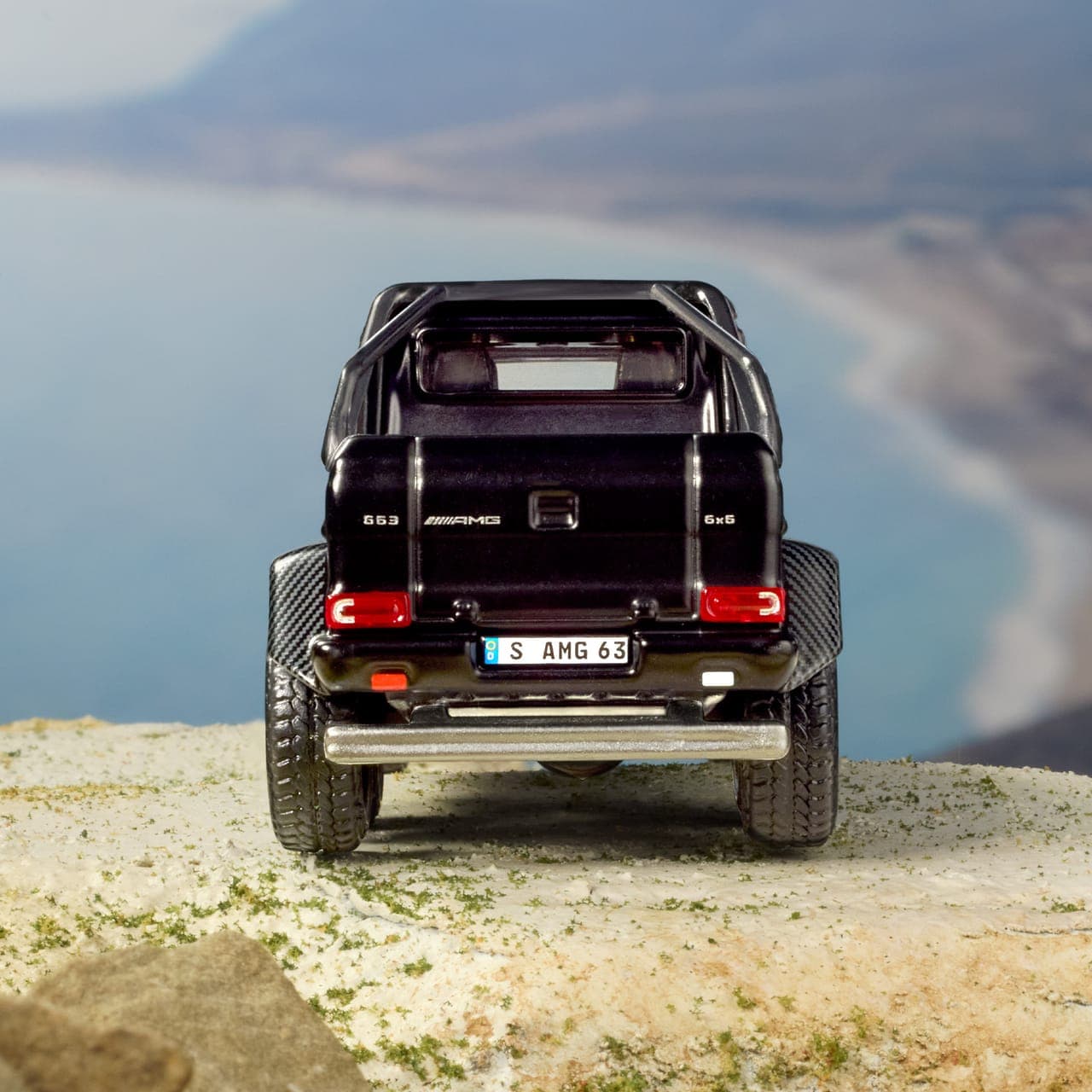 Mercedes-Benz G 63 AMG 6x6 4