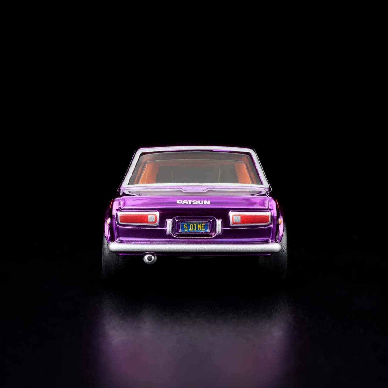 '71 Datsun 510 9