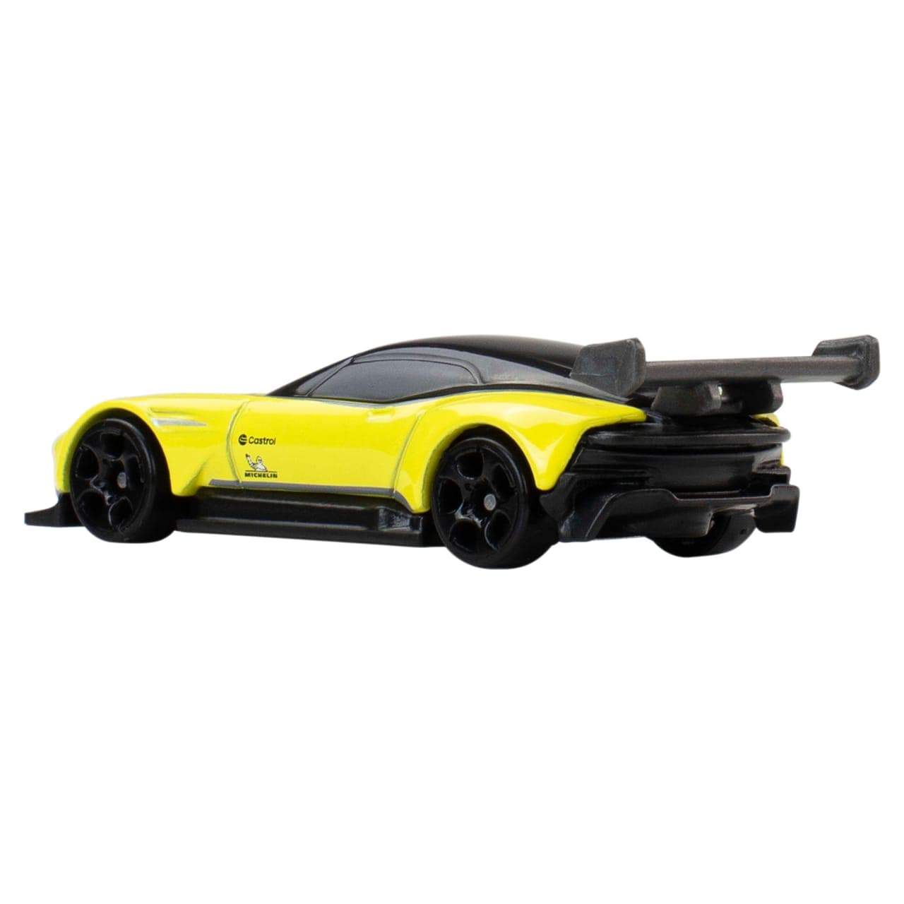 Aston Martin Vulcan 3