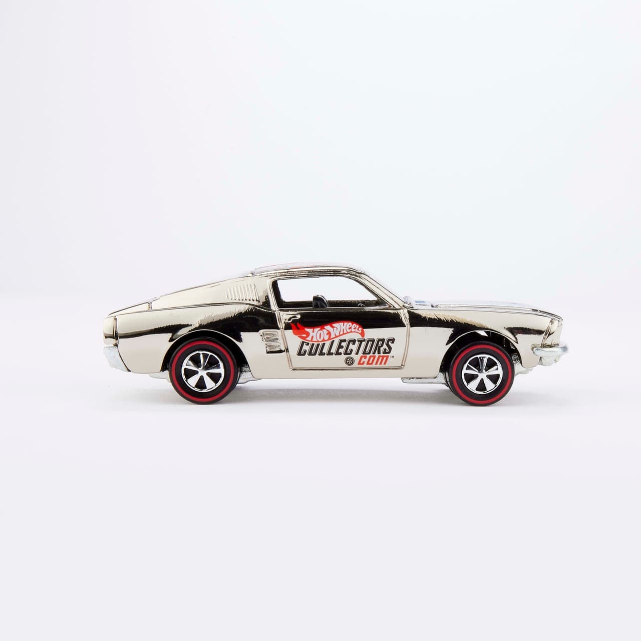 CUSTOM MUSTANG 3