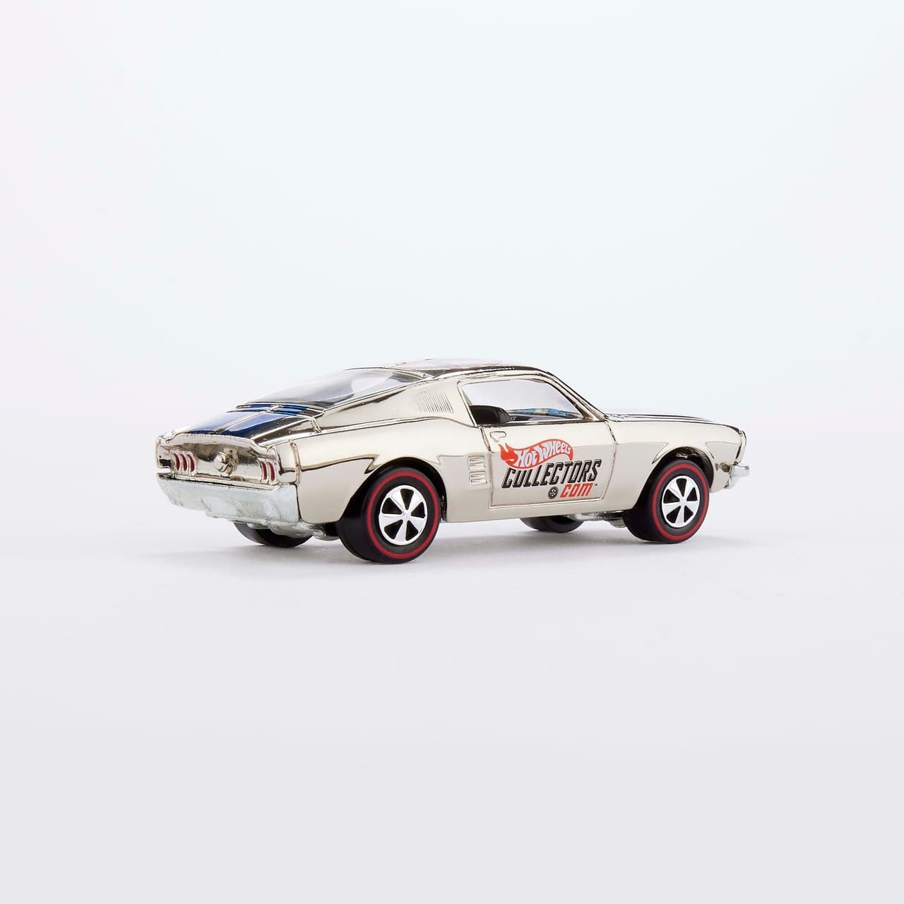 CUSTOM MUSTANG 4