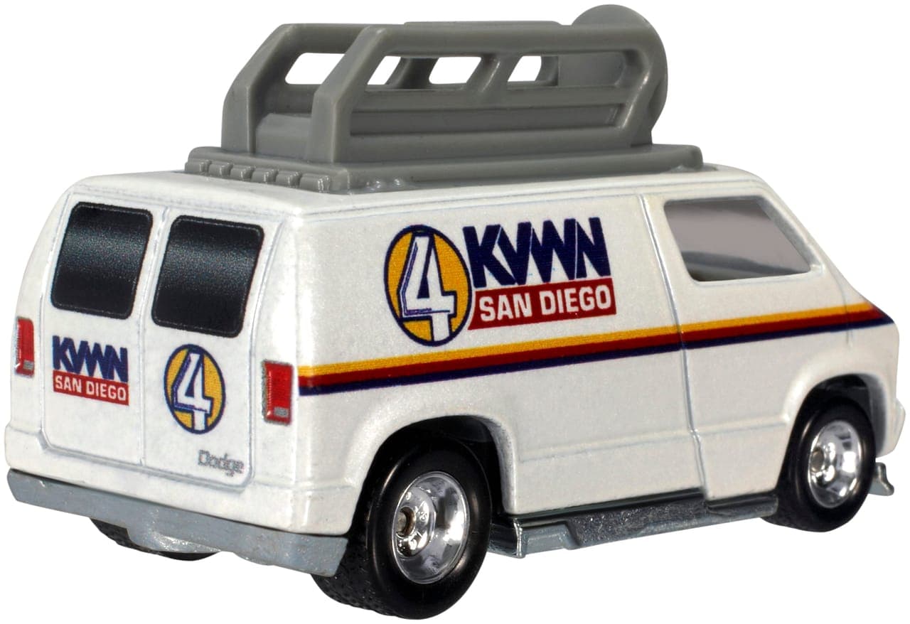 '77 CUSTOM DODGE VAN 3