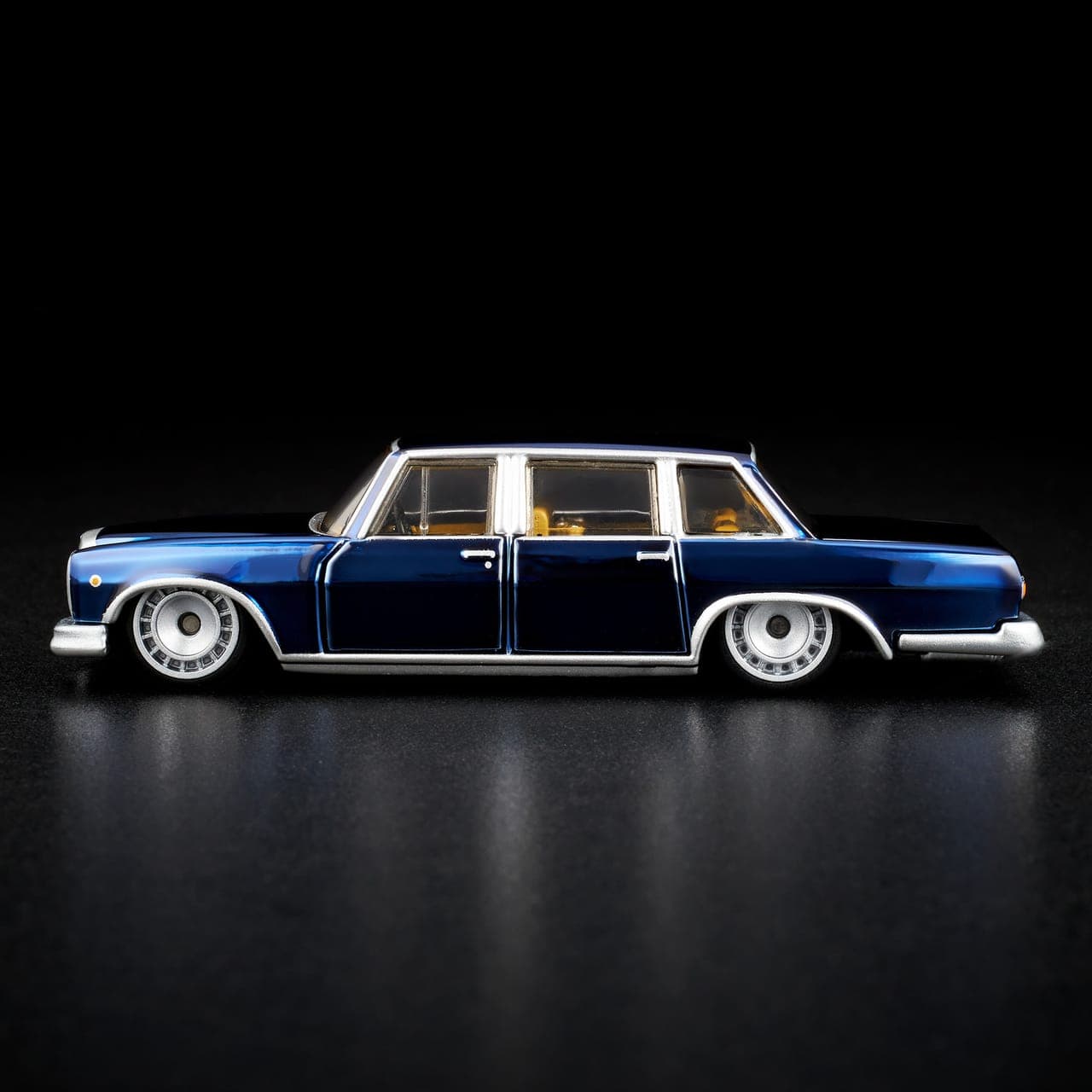 MERCEDES-BENZ 600 16