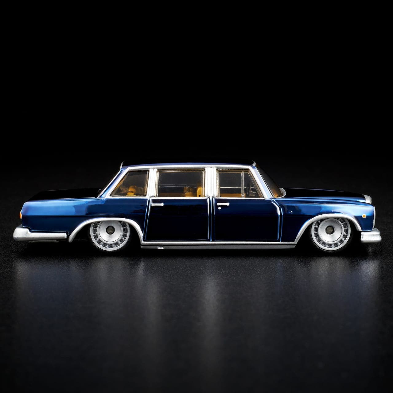 MERCEDES-BENZ 600 20