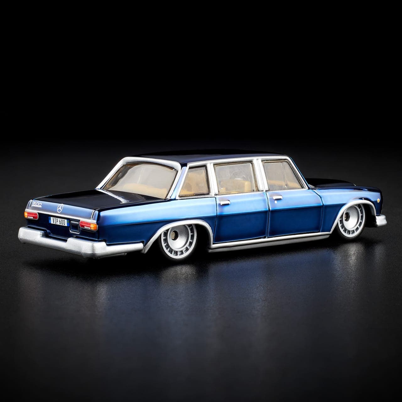 MERCEDES-BENZ 600 22