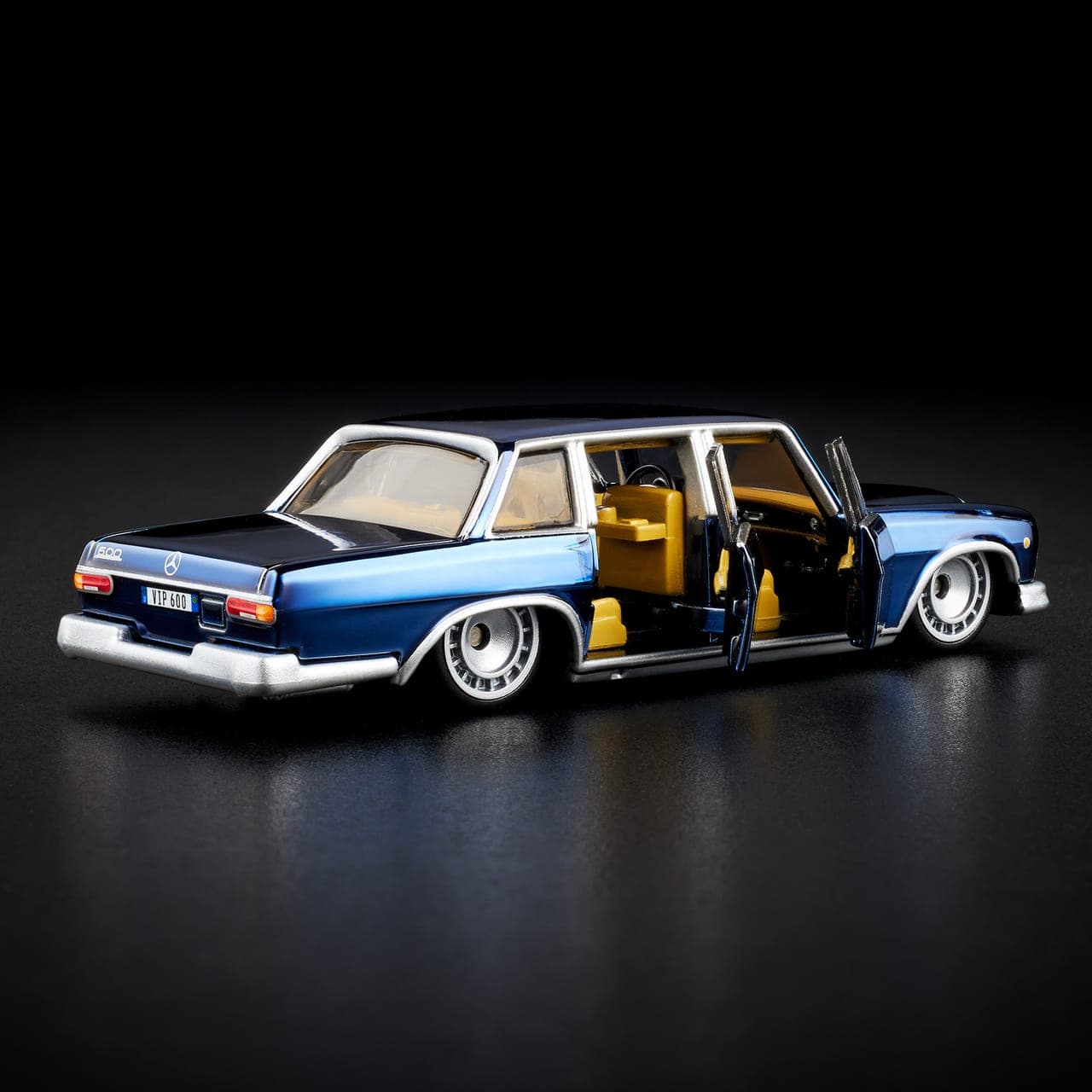 MERCEDES-BENZ 600 6